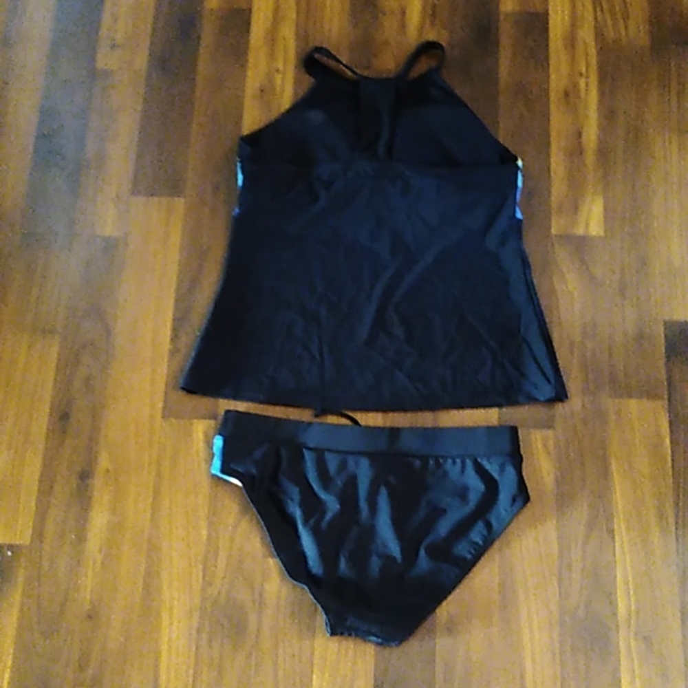 2 piece tankini - Picture 4 of 5